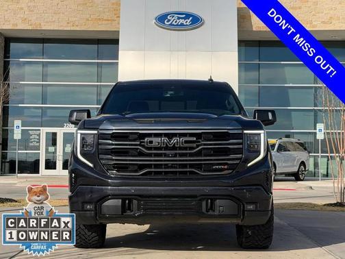 2023 GMC Sierra 1500 AT4