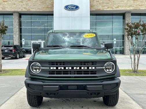 2025 Ford Bronco Base