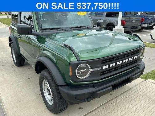 2025 Ford Bronco Base