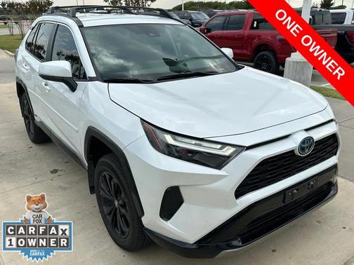 2024 Toyota RAV4 Hybrid SE