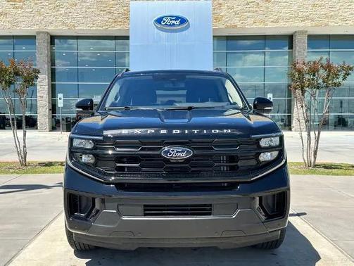 2025 Ford Expedition Max Active 4x2