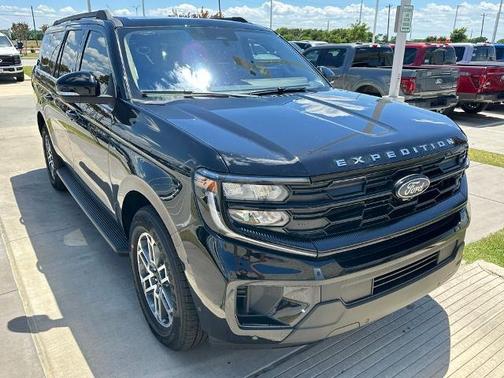 2025 Ford Expedition Max Active 4x2