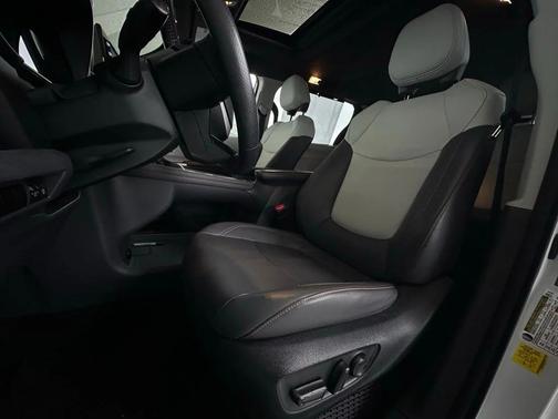 2023 Toyota Sienna XSE 7 Passenger