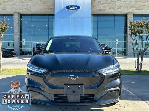 2022 Ford Mustang Mach-E California Route 1