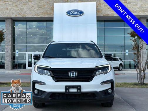 Platinum White Pearl 2022 Honda Pilot AWD TrailSport