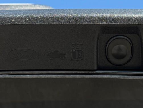 2024 Ford F-150 Lightning XLT