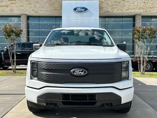 2025 Ford F-150 Lightning XLT