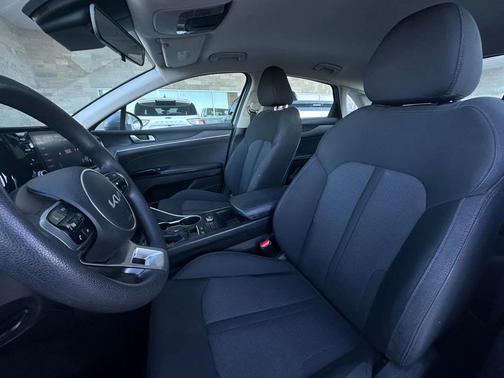 2022 Kia K5 LXS