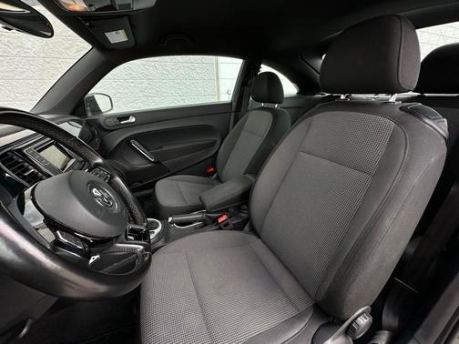 2018 Volkswagen Beetle 2.0T S