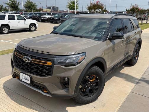 Marsh Gray 2026 Ford Explorer Tremor