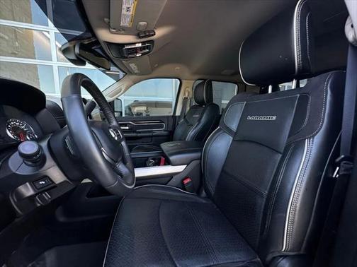 2024 RAM 3500 Laramie Crew Cab 4x4 8' Box
