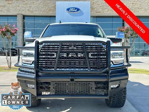 2024 RAM 3500 Laramie Crew Cab 4x4 8' Box