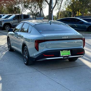 2025 Kia K4 LXS