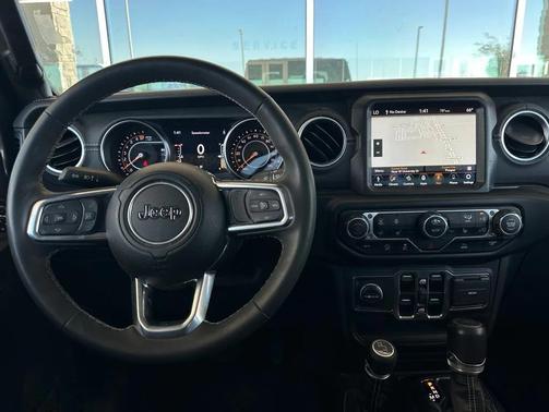 2023 Jeep Gladiator Overland