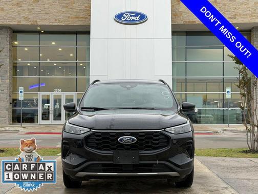 Agate Black 2025 Ford Escape ST-Line