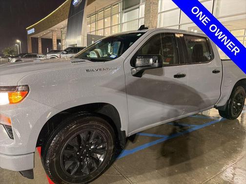 2024 Chevrolet Silverado 1500 Custom