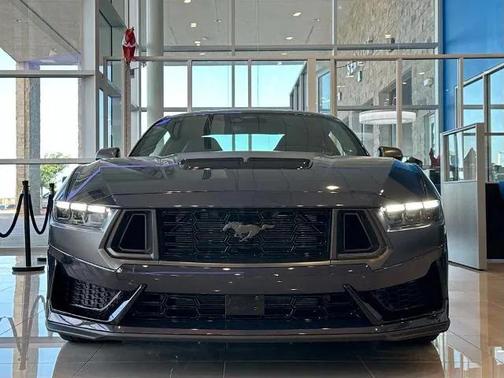 2025 Ford Mustang Dark Horse