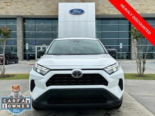 2023 Toyota RAV4 LE