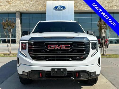 2023 GMC Sierra 1500 AT4