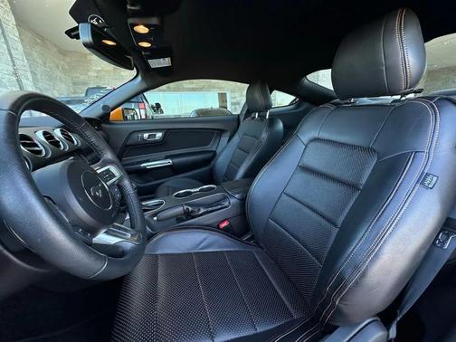 2019 Ford Mustang EcoBoost
