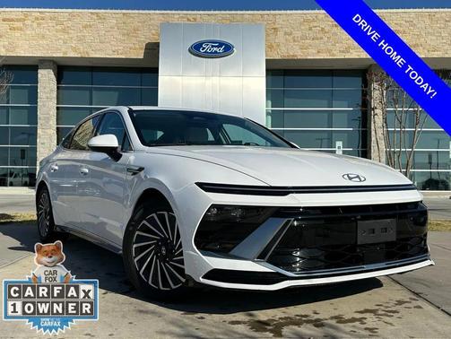 2024 Hyundai SONATA Hybrid SE