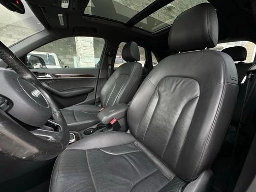 2015 Audi Q3 2.0T Premium Plus