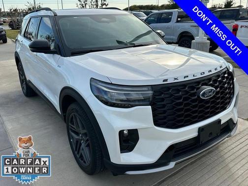 2025 Ford Explorer ST-Line