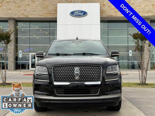 Infinite Black 2024 Lincoln Navigator Premiere