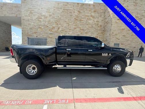 2017 RAM 3500 Laramie Mega Cab 4x4 6'4' Box