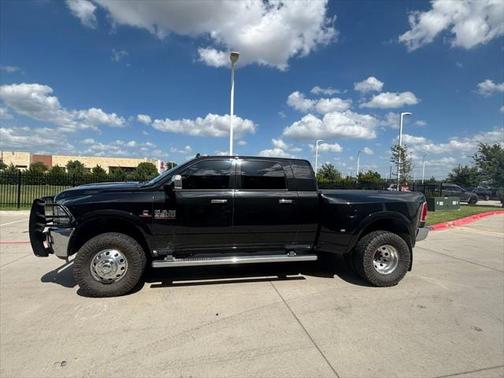 2017 RAM 3500 Laramie Mega Cab 4x4 6'4' Box