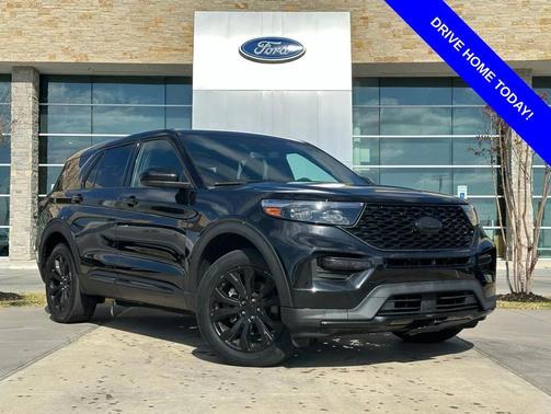 2022 Ford Explorer ST