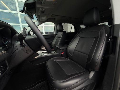 Agate Black 2024 Ford Explorer Limited