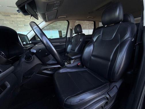 Ebony Black 2021 Kia Telluride LX