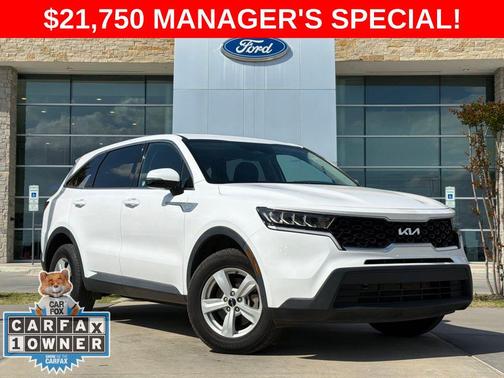 Glacial White Pearl 2023 Kia Sorento LX