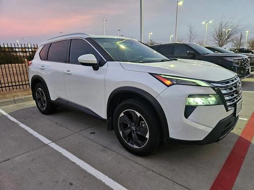 2024 Nissan Rogue SV