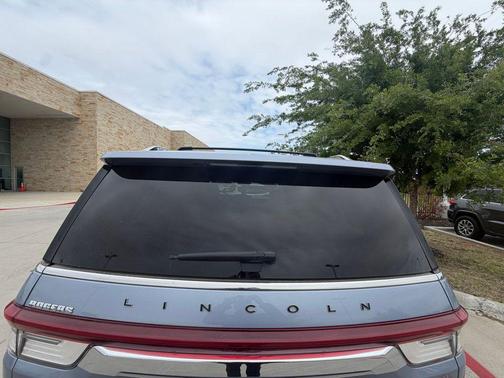 Chroma Crystal Blue Premium Colorant 2022 Lincoln Navigator Black Label