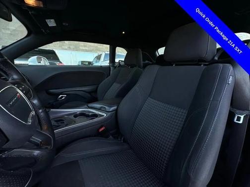 2017 Dodge Challenger SXT