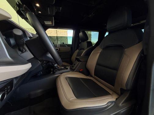 Azure Gray Metallic 2024 Ford Bronco Wildtrak