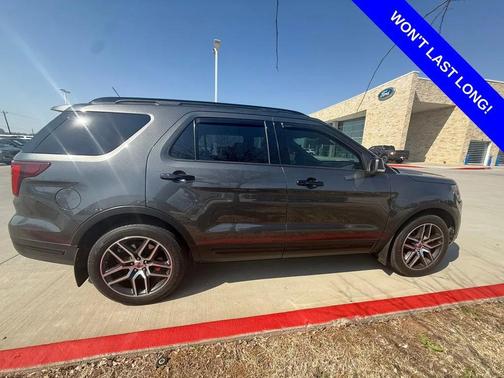 2018 Ford Explorer Sport