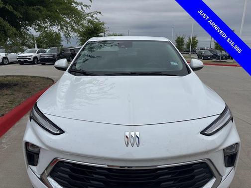 Summit White 2025 Buick Encore GX Preferred