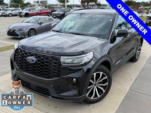 Agate Black 2025 Ford Explorer ST-Line