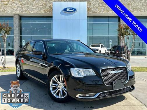 2021 Chrysler 300 Touring