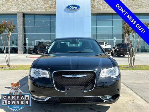 2021 Chrysler 300 Touring