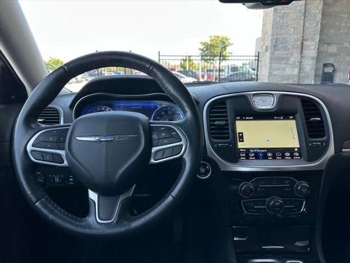 2021 Chrysler 300 Touring