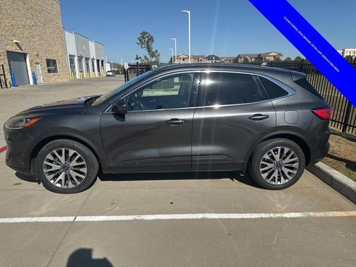 2020 Ford Escape Titanium