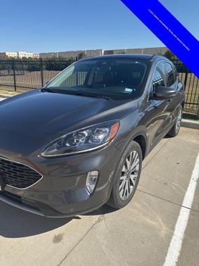 2020 Ford Escape Titanium
