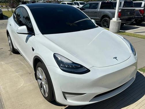 2023 Tesla Model Y Long Range Dual Motor All-Wheel Drive