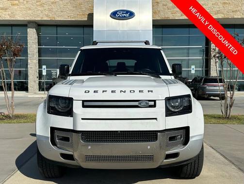 2023 Land Rover Defender 130 SE