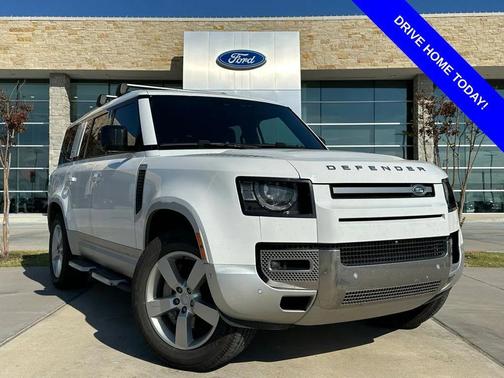 2023 Land Rover Defender 130 SE