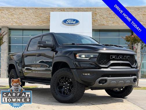 Diamond Black Crystal Pearlcoat 2023 RAM 1500 TRX